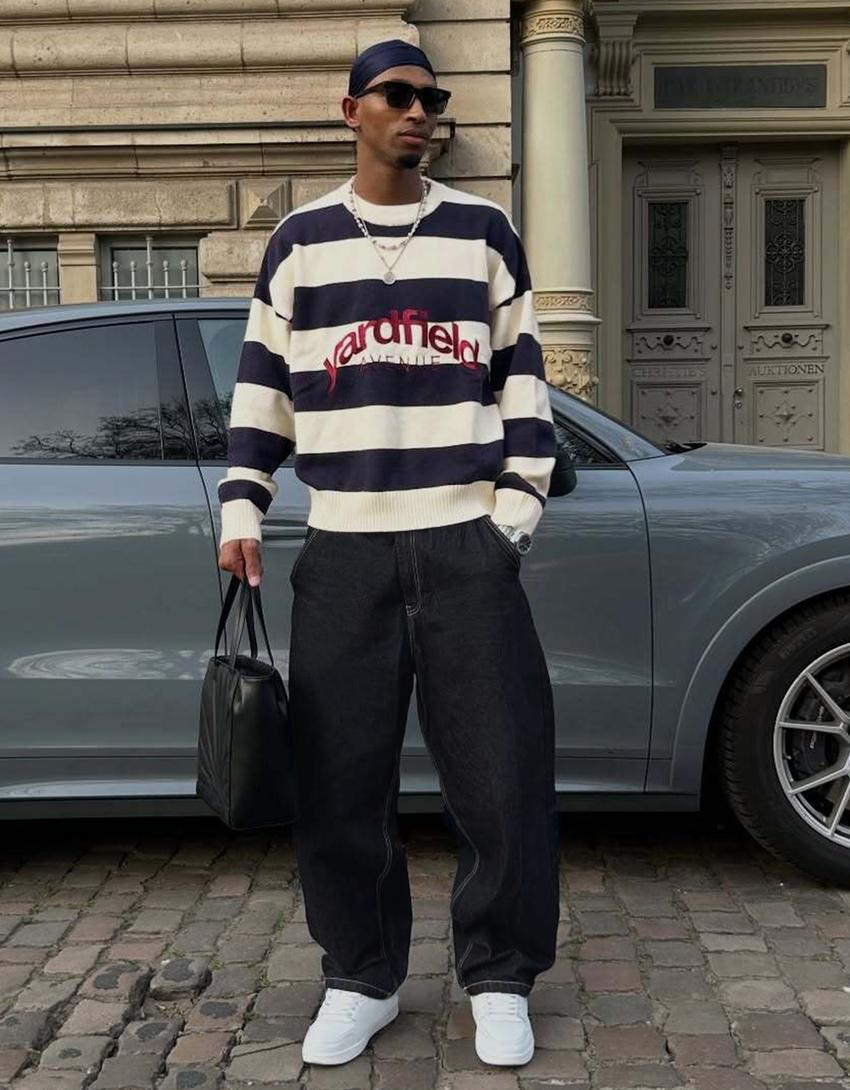 Geborduurde trui met strepen en ronde hals-Marineblau