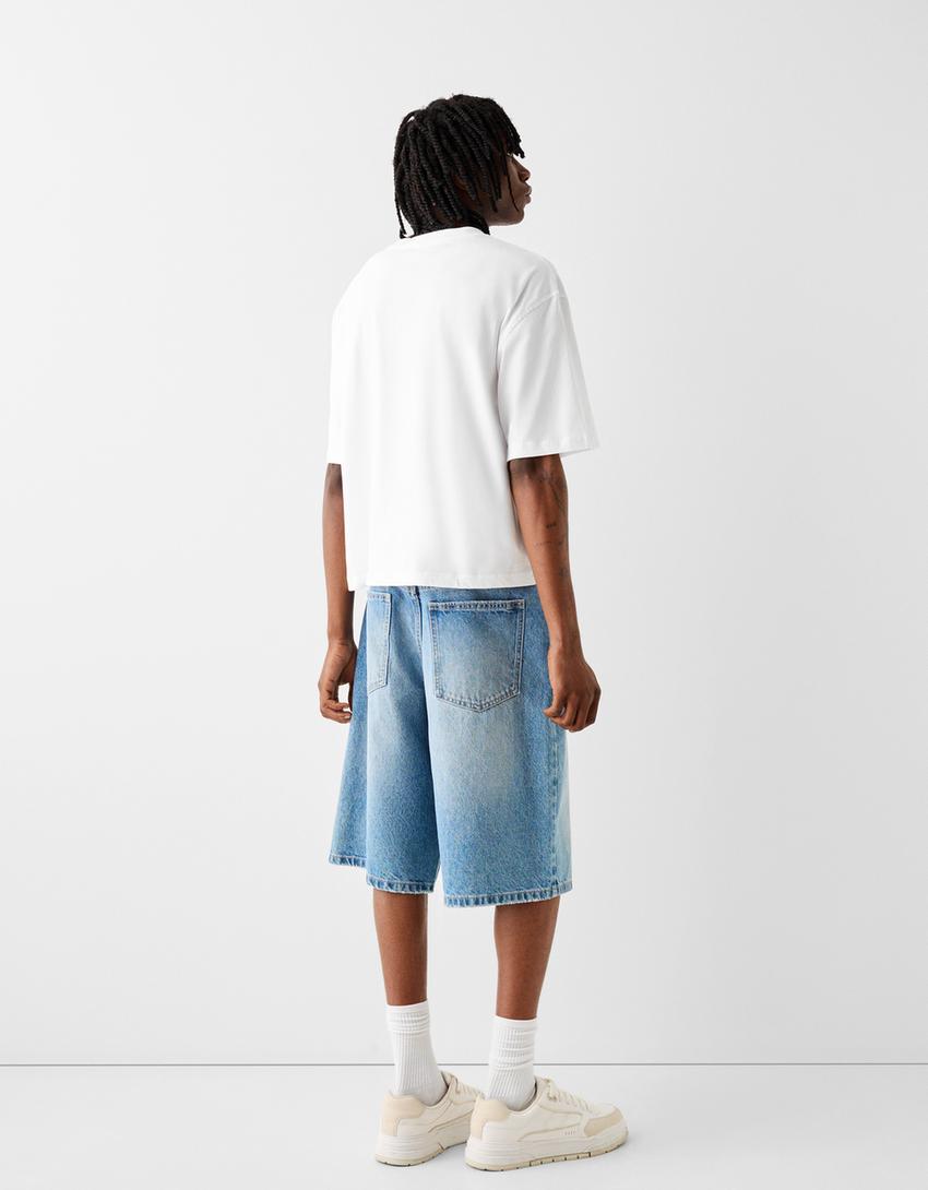 T-shirt da Bershka Wearable Art cropped boxy fit com estampado-Branco-2