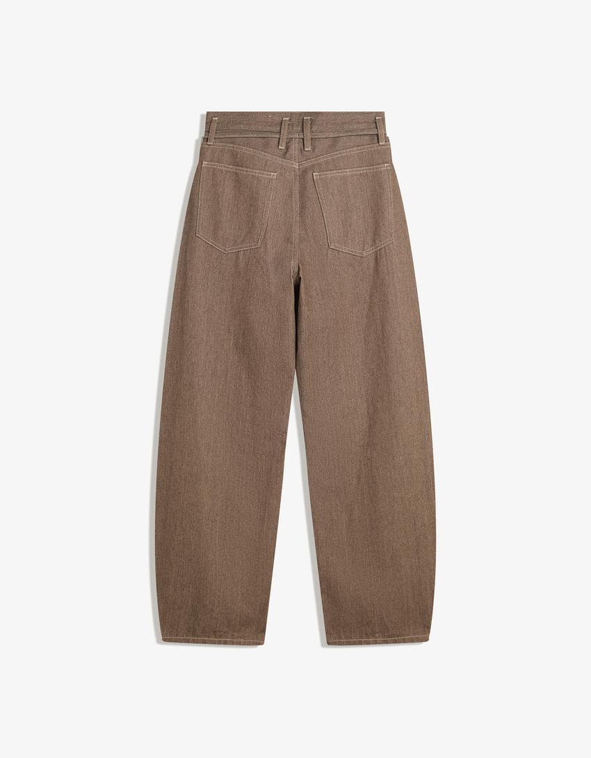 Baggy jeans with belt-Brown