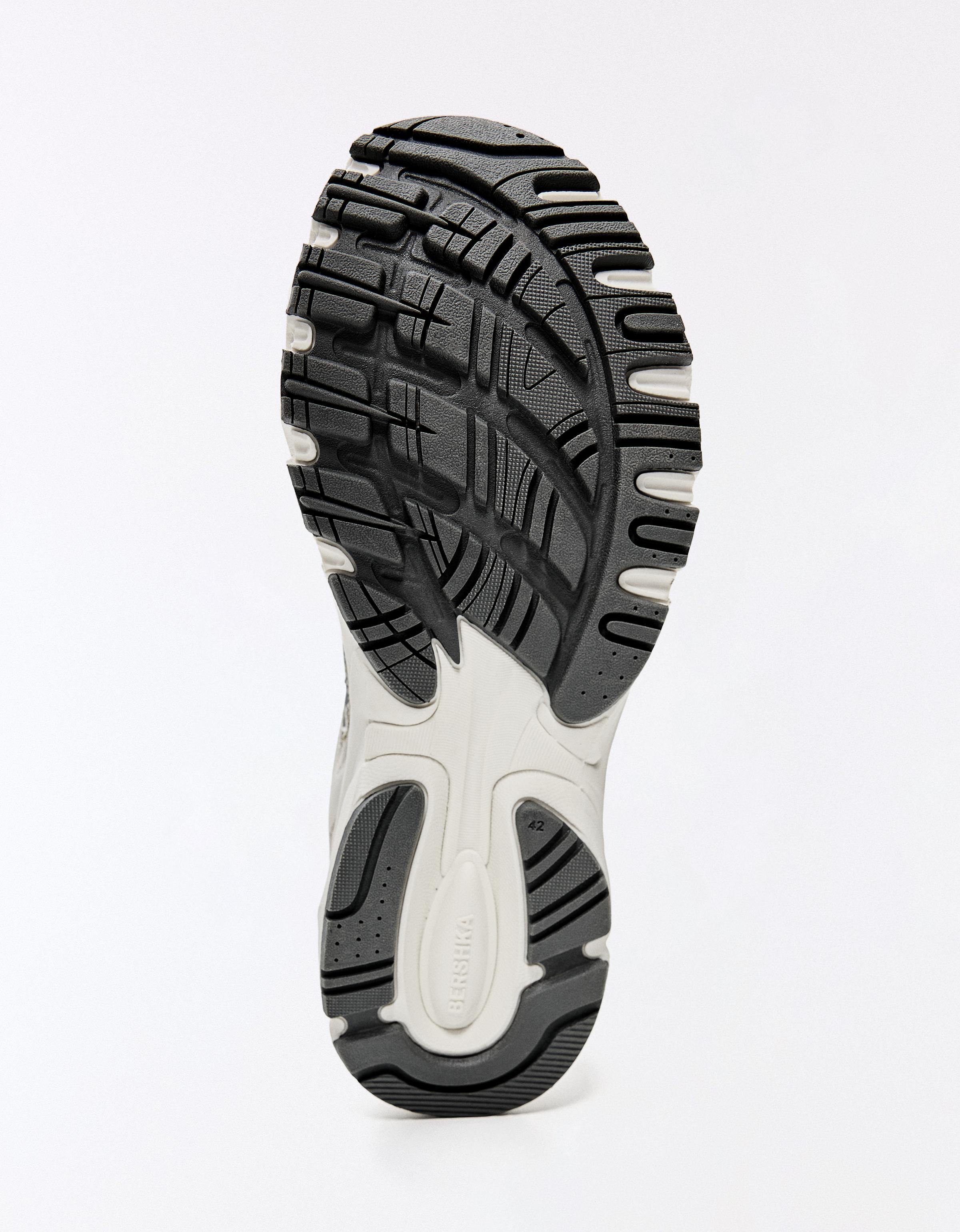 MULTI-PIECE TRAINERS — Grey