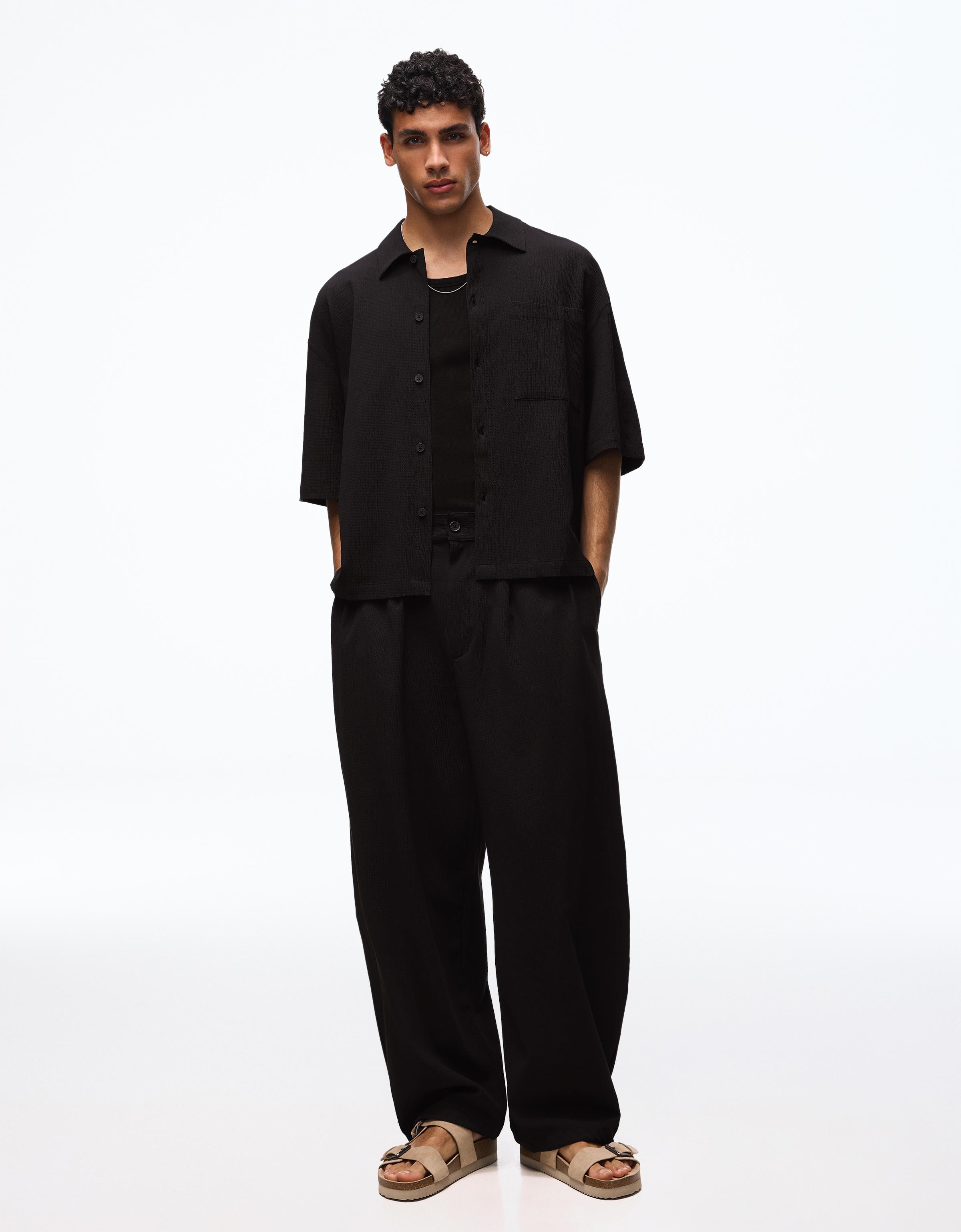 Pleated short sleeve boxy shirt — Black