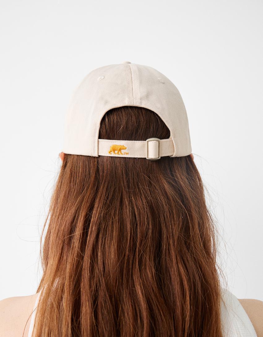 كاب UCLA مطرز-بيج-4