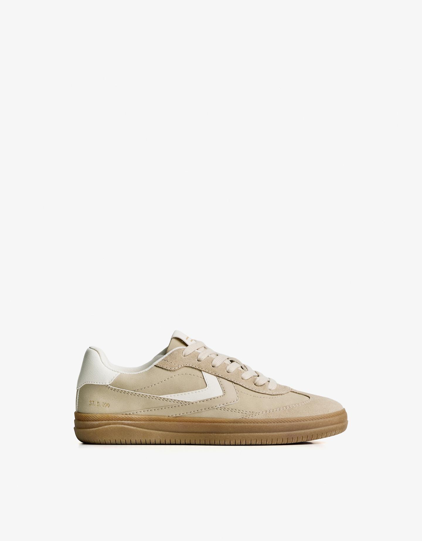 Bershka buty sportowe retro piaskowy