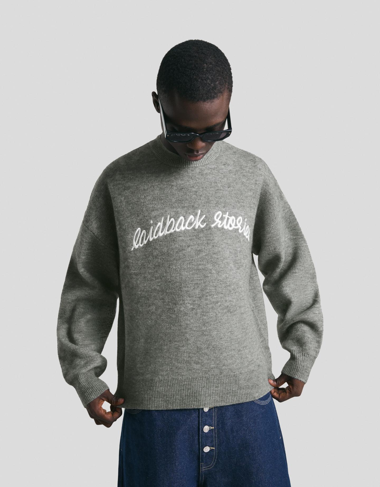 Bershka dzianina żakardowa z haftem szary