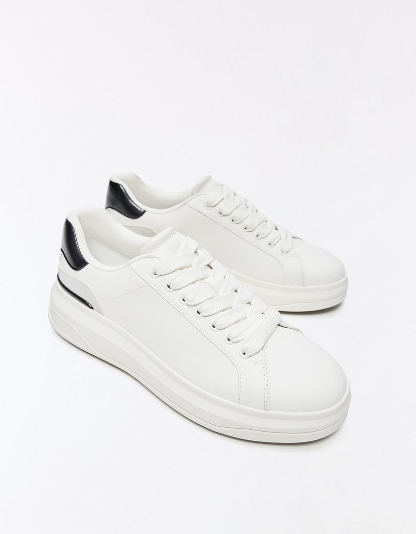 Sneaker mit dicker Sohle-Weiss