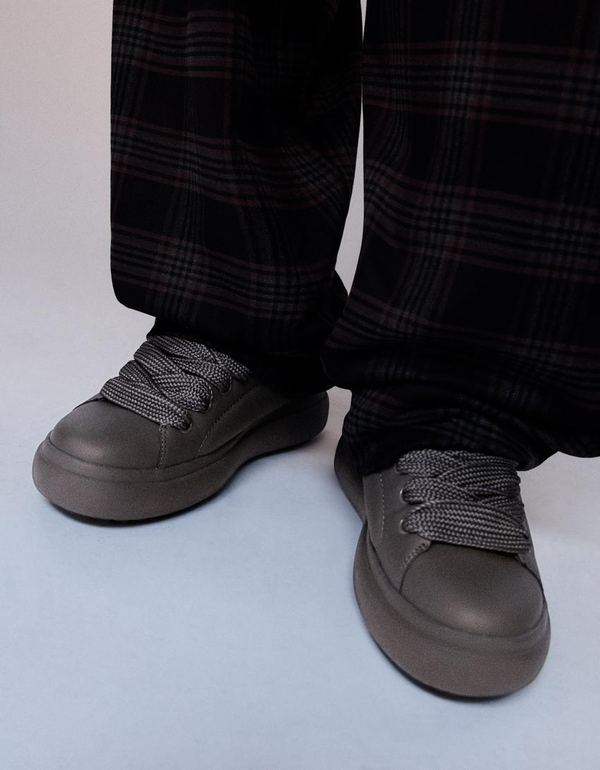 Chunky sole trainers - Men | Bershka