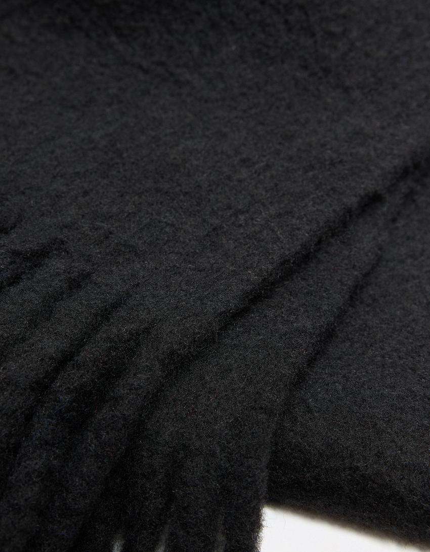 Thick fringed scarf-Black