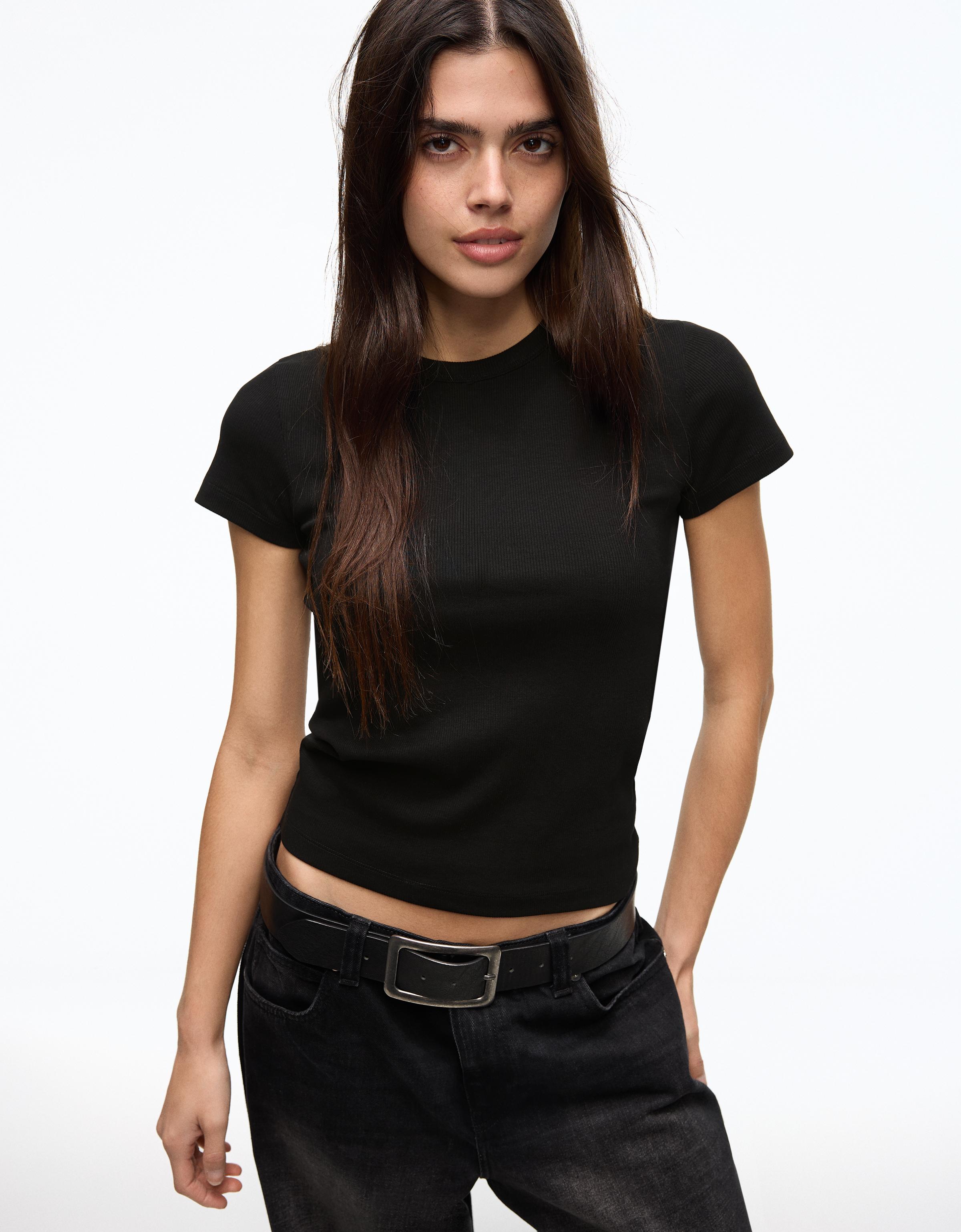 Bershka Basic-T-Shirt Mit Kurzen Ärmeln Und Rippenmuster Damen Xl Schwarz