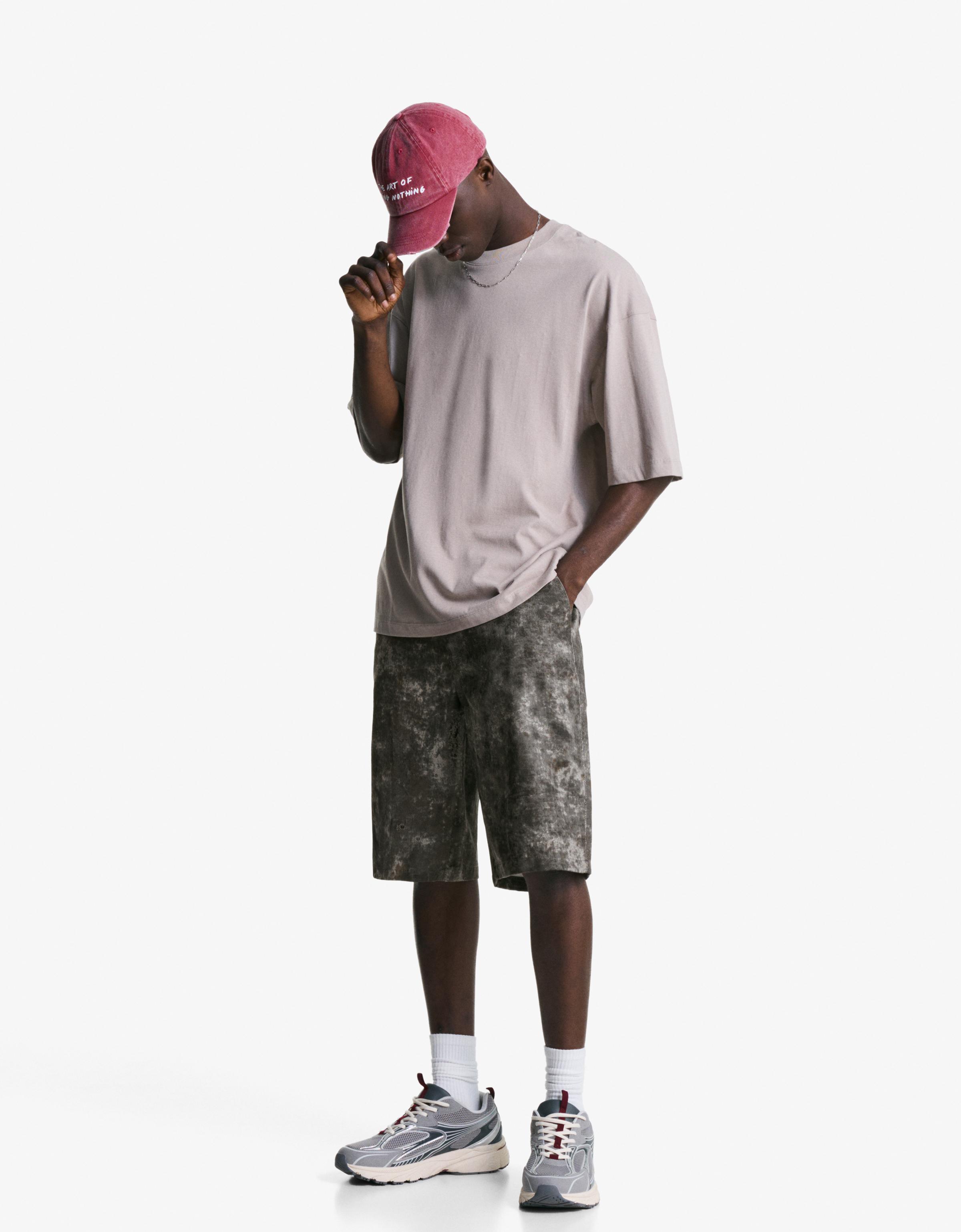 Thumbnail - Bershka Bermuda Mit Print Herren 42 Schwarz