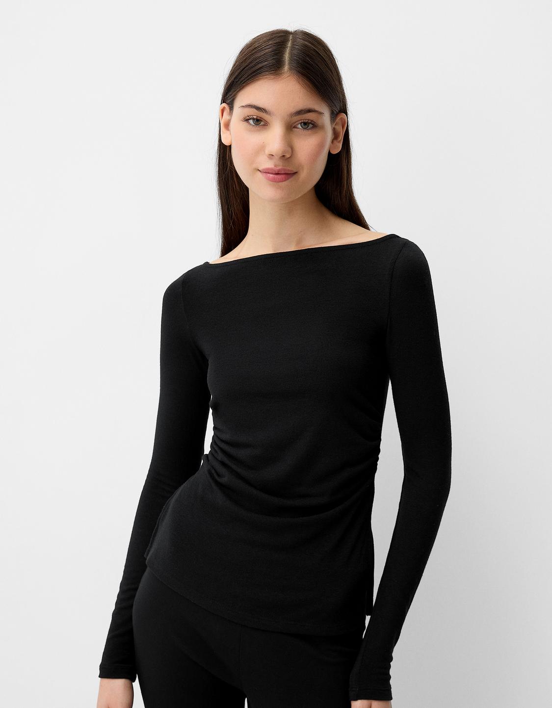 Long sleeve T-shirt with gathered detail