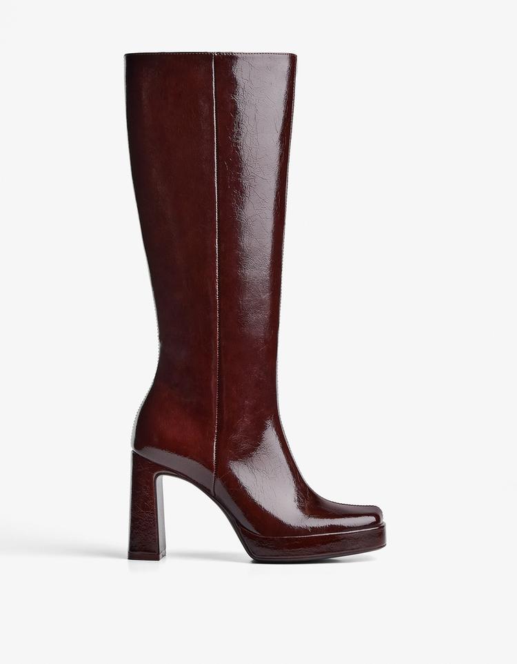 High-heel platform boots