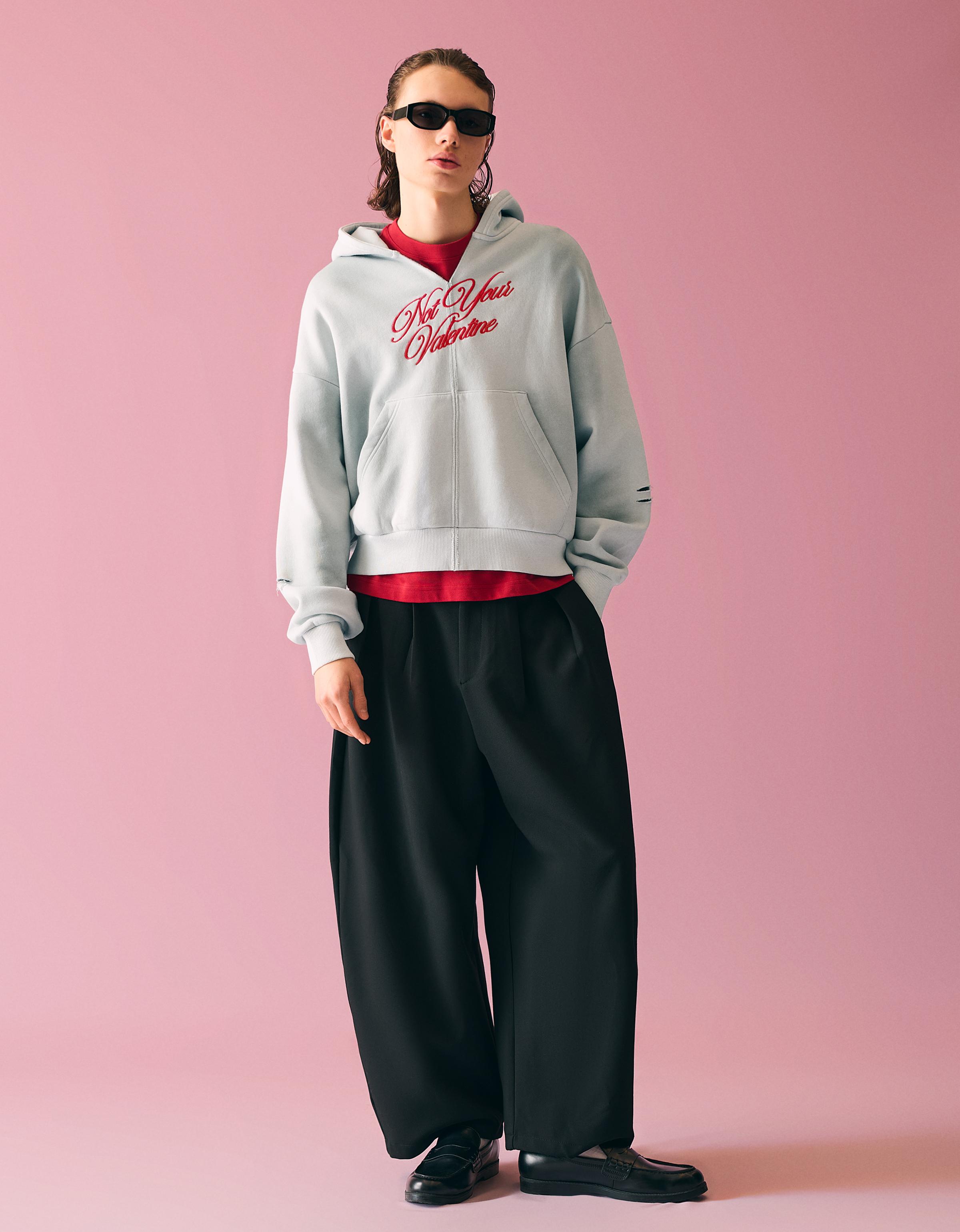 Baskılı crop kapüşonlu sweatshirt