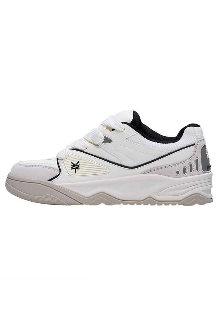 ZOO YORK SKATE TRAINERS — WHITE