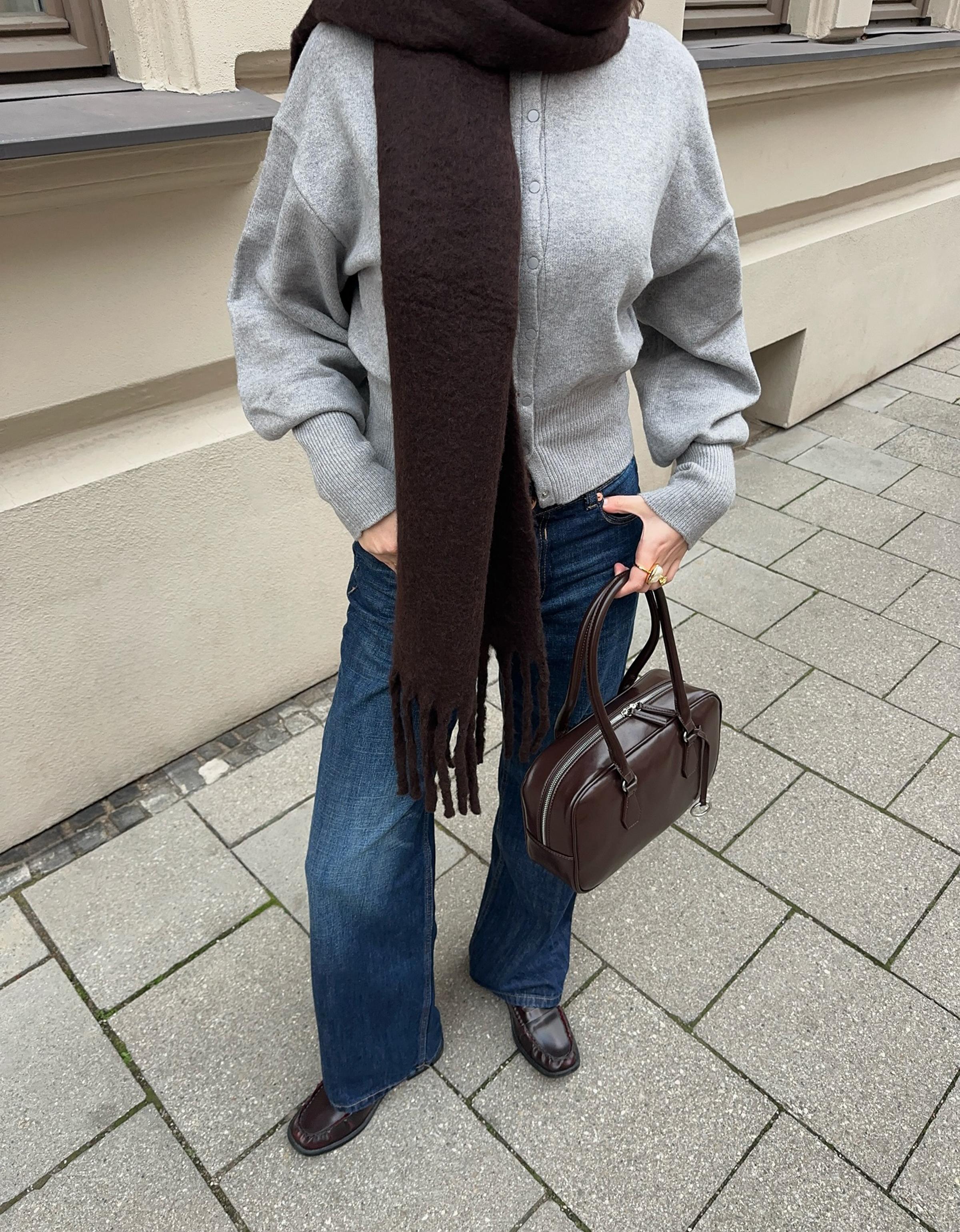 Solid-coloured scarf — Brown