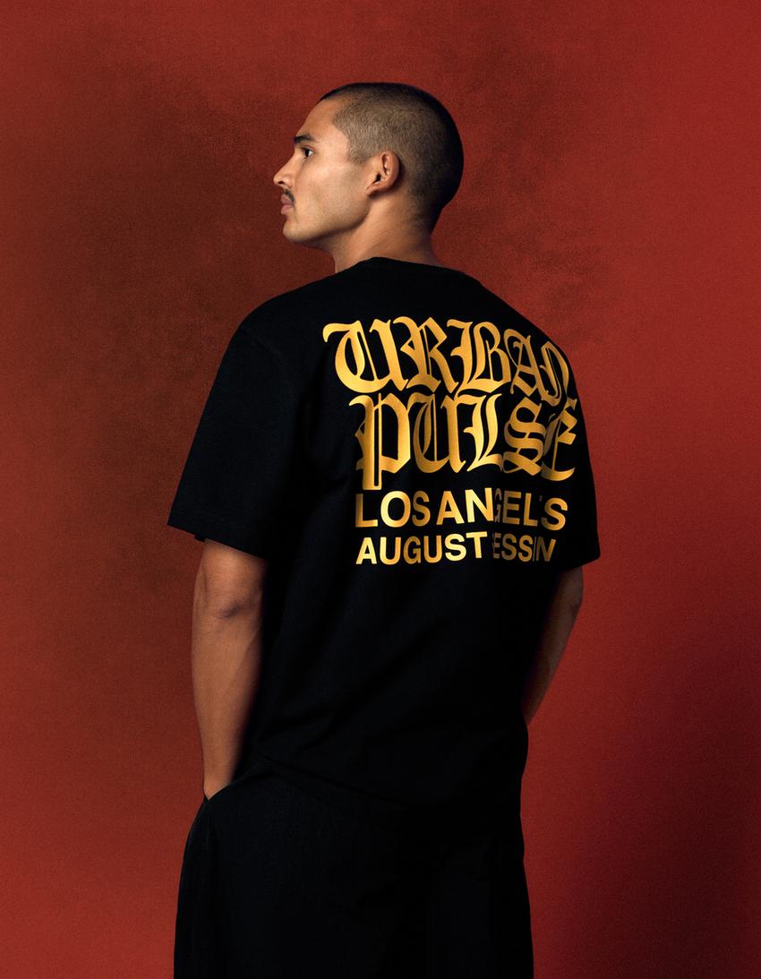 T-Shirt mit kurzem Ärmel und Print-Schwarz