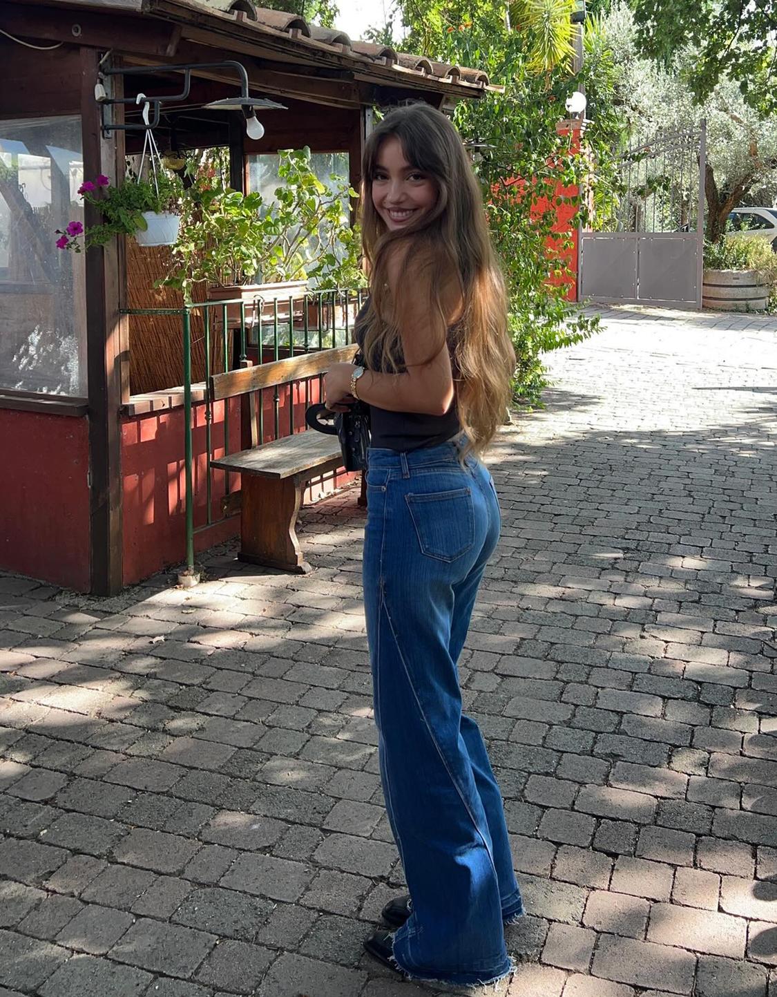 Contrast flared jeans