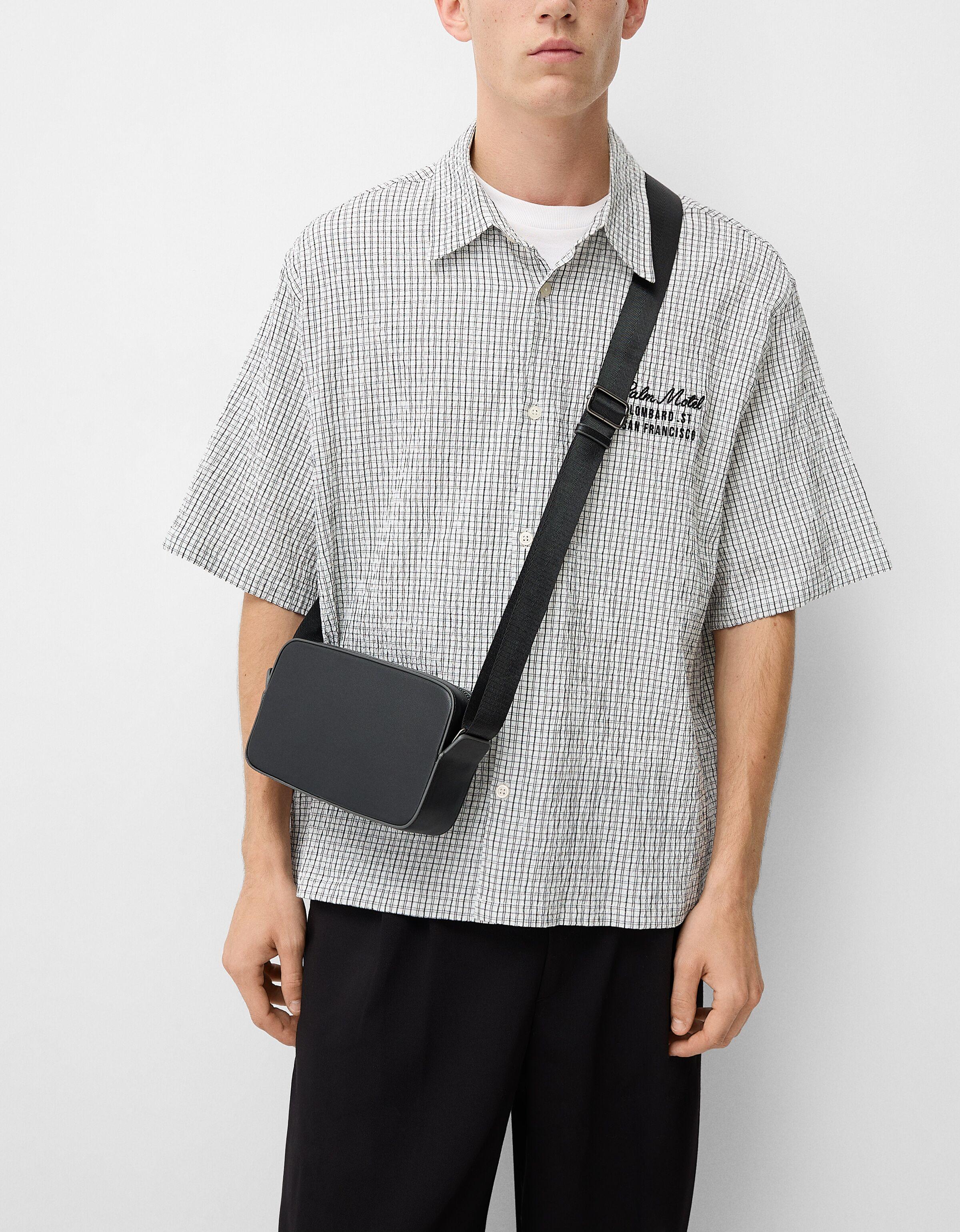 Bershka Starre Kastenförmige Crossbody-Tasche Herren Schwarz