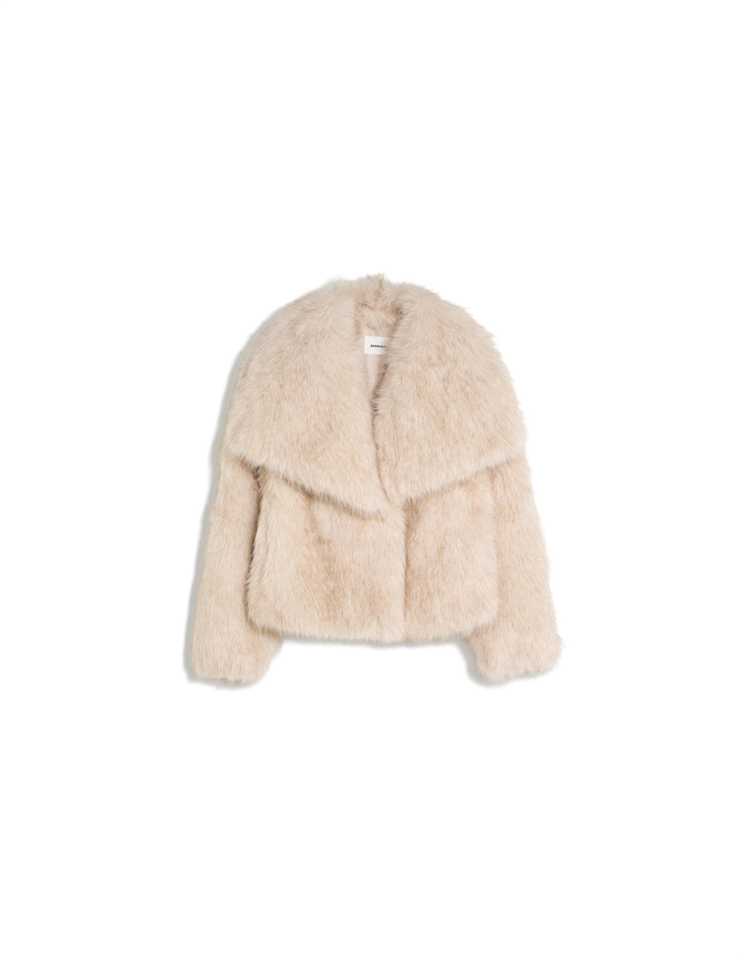 Furry jacket with lapel — Cream