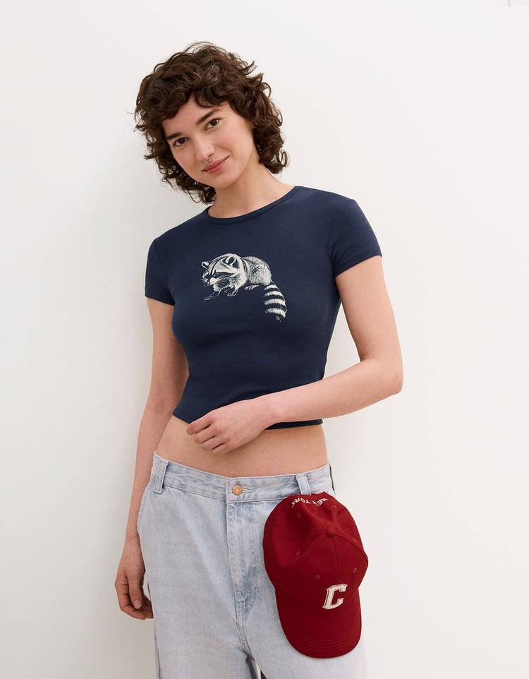 Desenli kısa kollu t-shirt