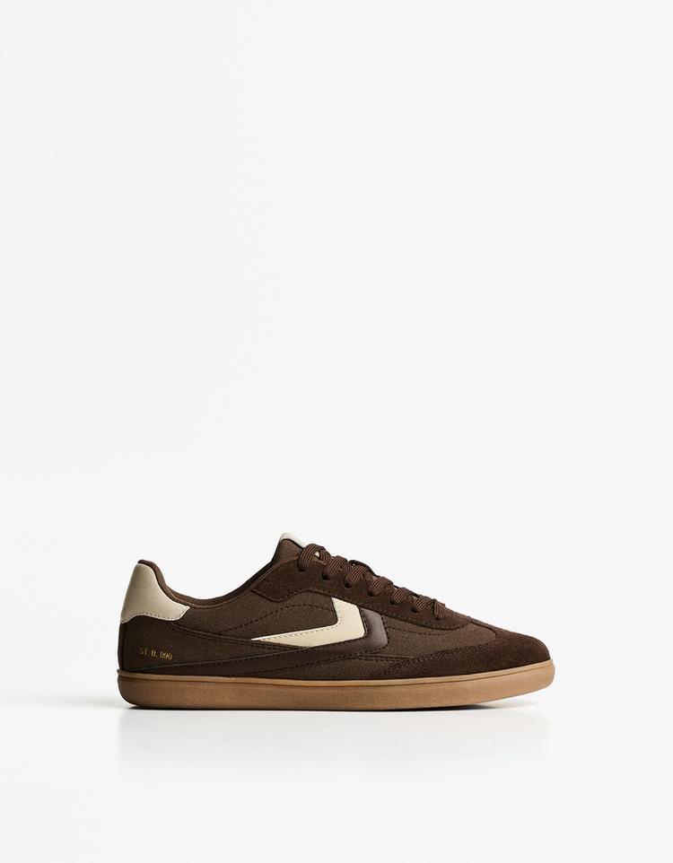 Retro trainers
