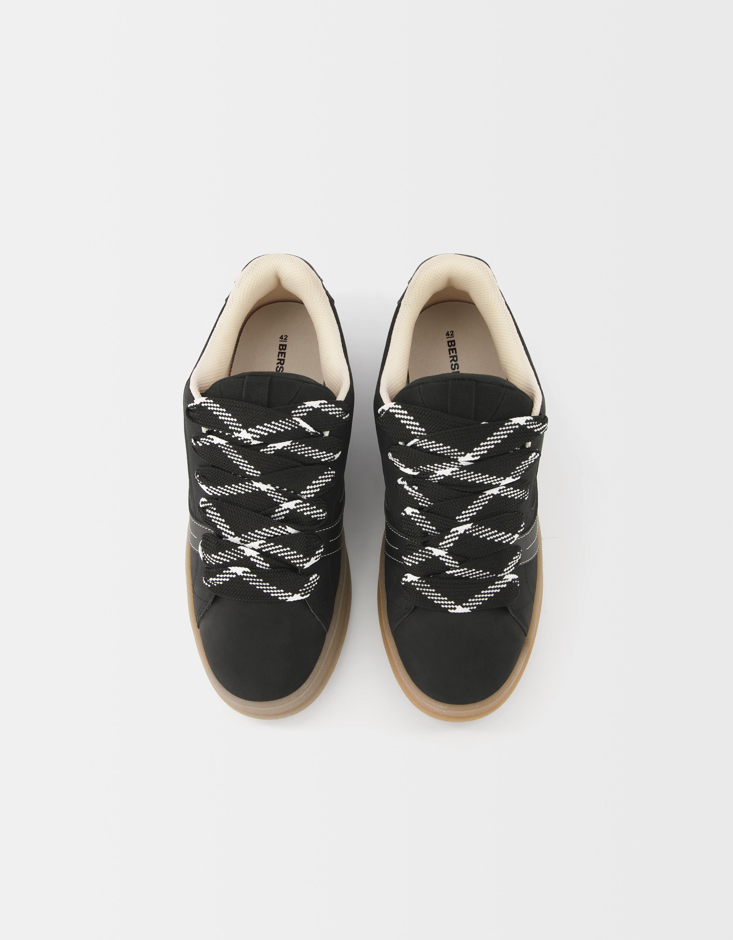 Skater sneakers with XL laces - Shoes - Men | Bershka
