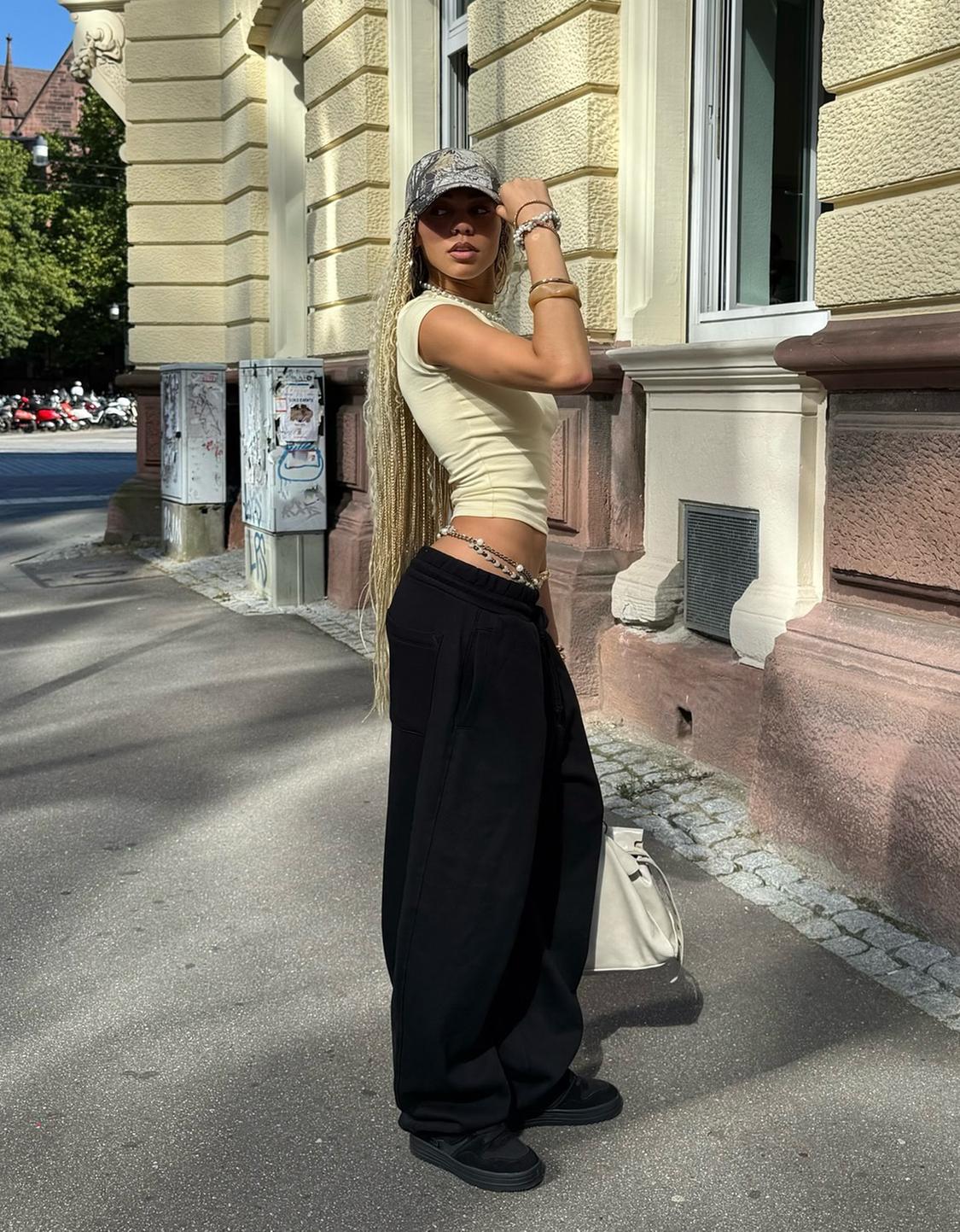 Plush barrel trousers