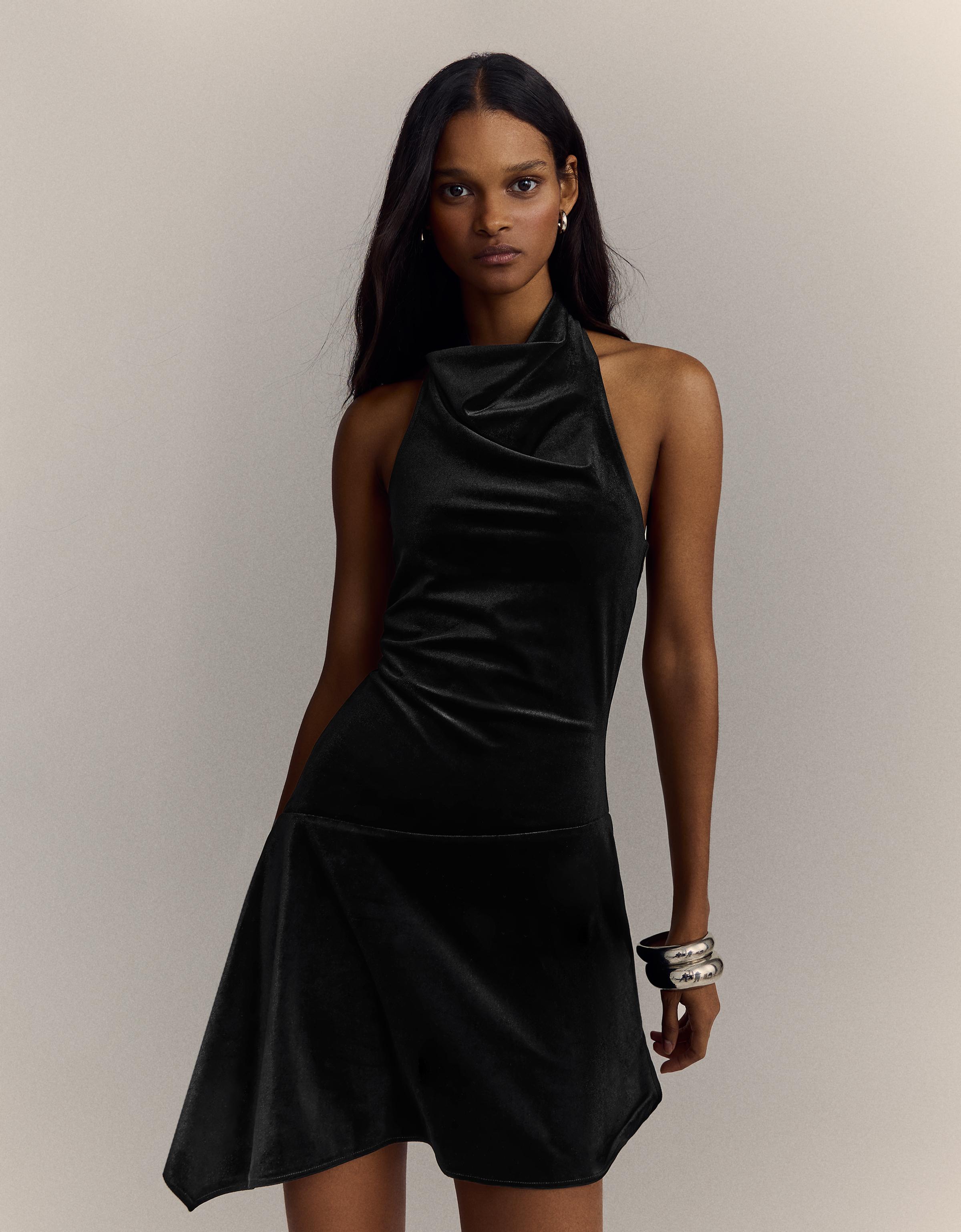 Vestido mini halter terciopelo drapeado