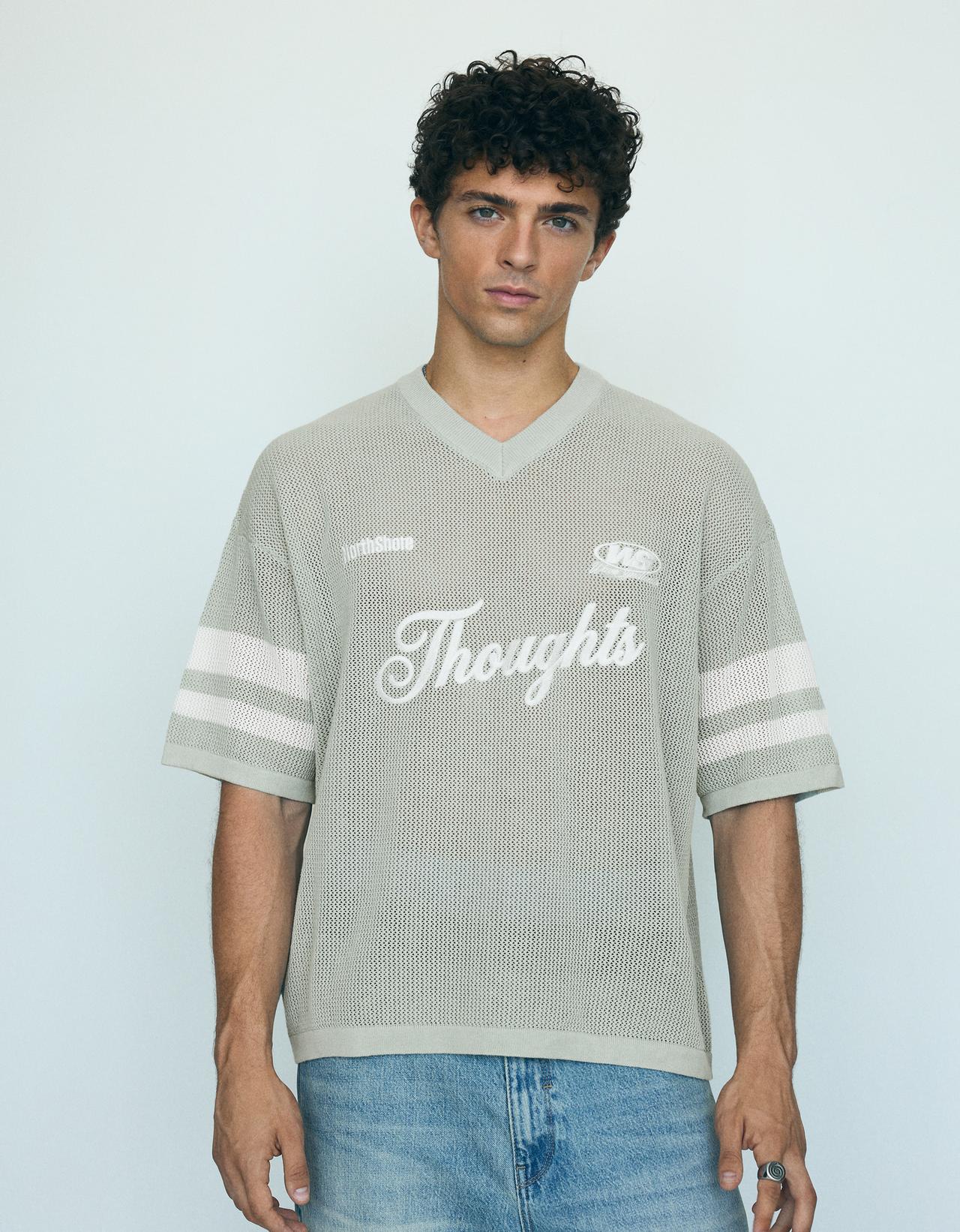 Embroidered mesh V-neck T-shirt — Green