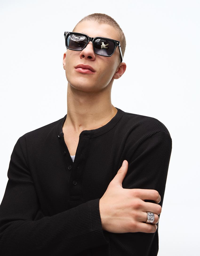 Langärmeliges Henley-Shirt Slim-Fit-Schwarz