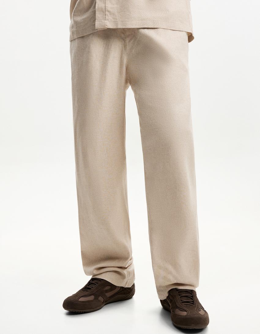 بنطلون رياضي بمزيج كتاني وساق عريضة-رملي