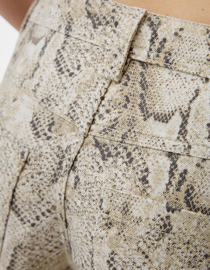 Pantalón carpenter estampado animal-Multicolor-6