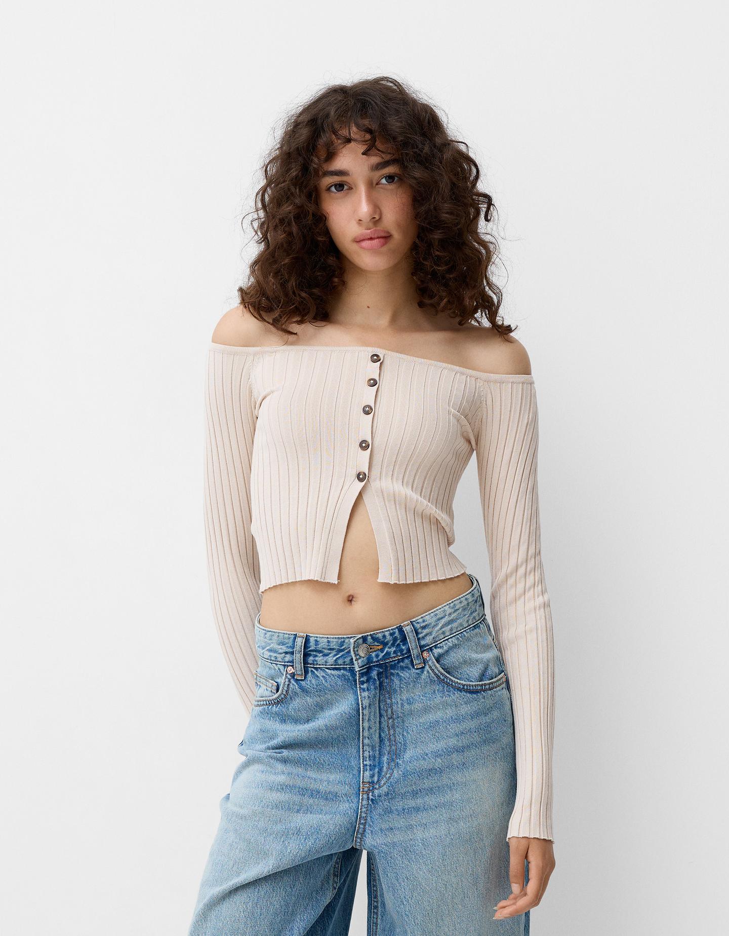 Bershka Offener Pullover Mit Carmen-Ausschnitt Und Knöpfen Damen Xs Sandfar günstig online kaufen