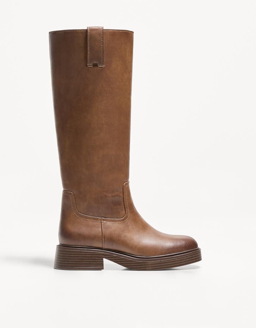 Botas rasas de cano alto-Marrom-0