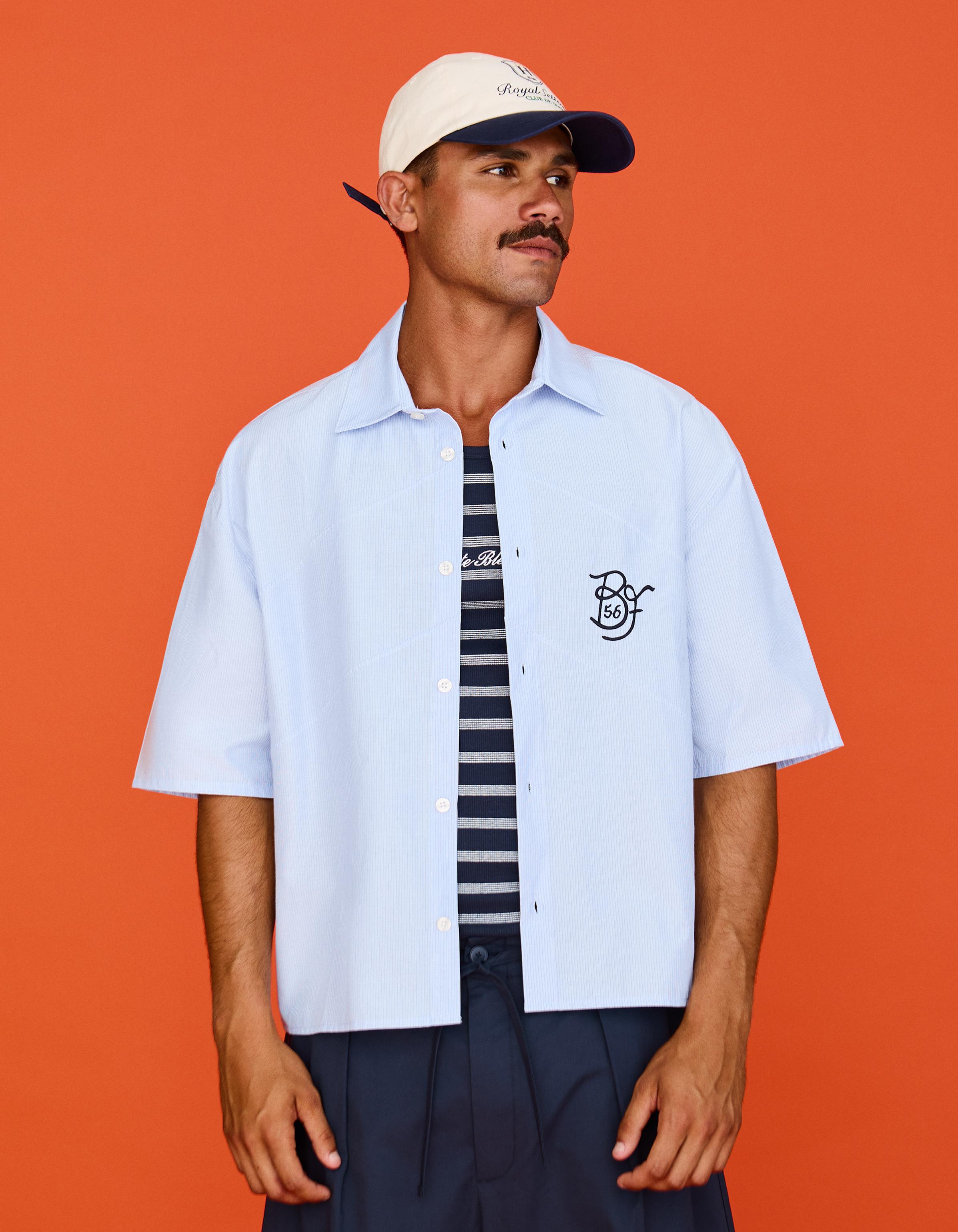 Kısa kollu oversize nakışlı gömlek - Görsel 6