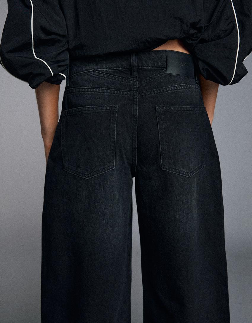 High-waist barrel jeans-Black