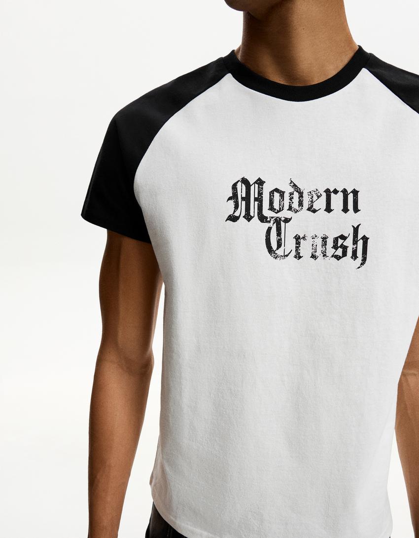 Short sleeve T-shirt with contrast print