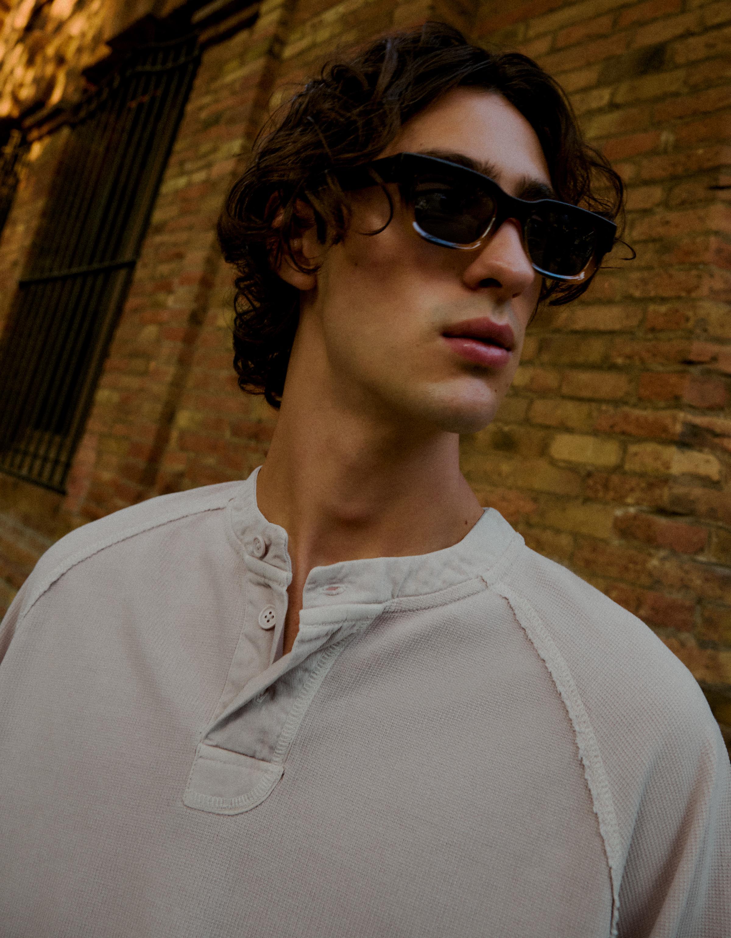 Long sleeve henley print T-shirt — Sand