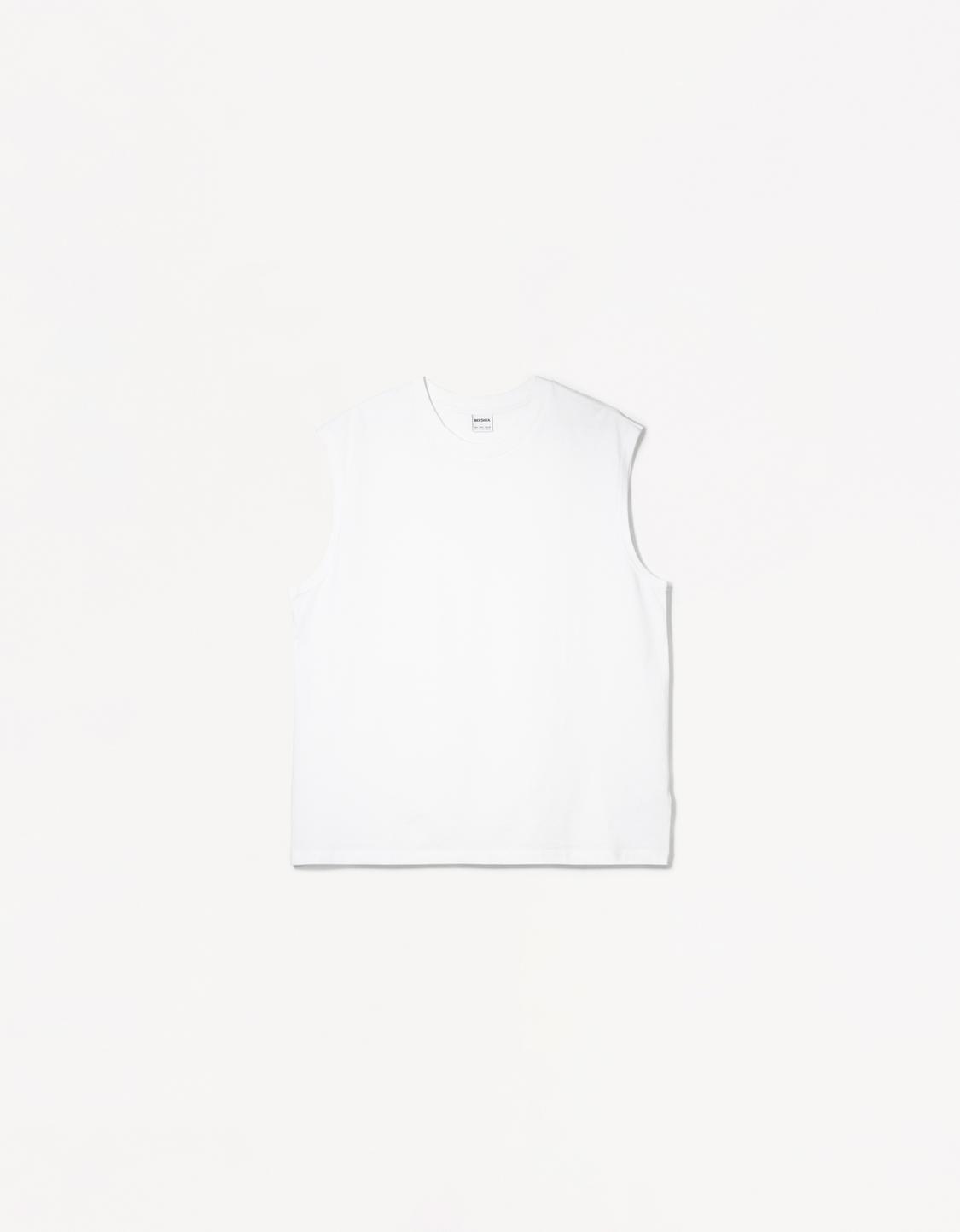 Sleeveless top