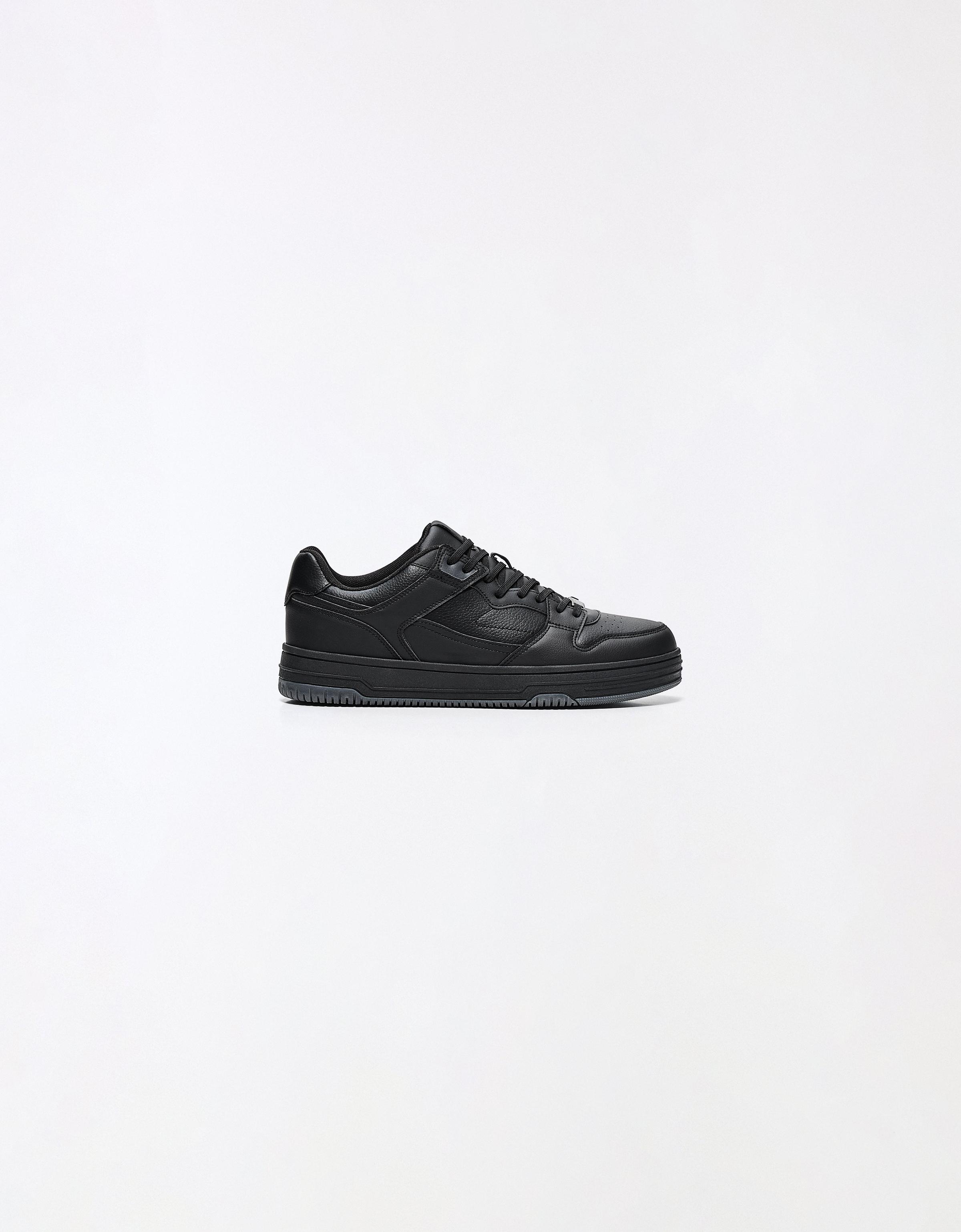 BASIC TRAINERS — BLACK