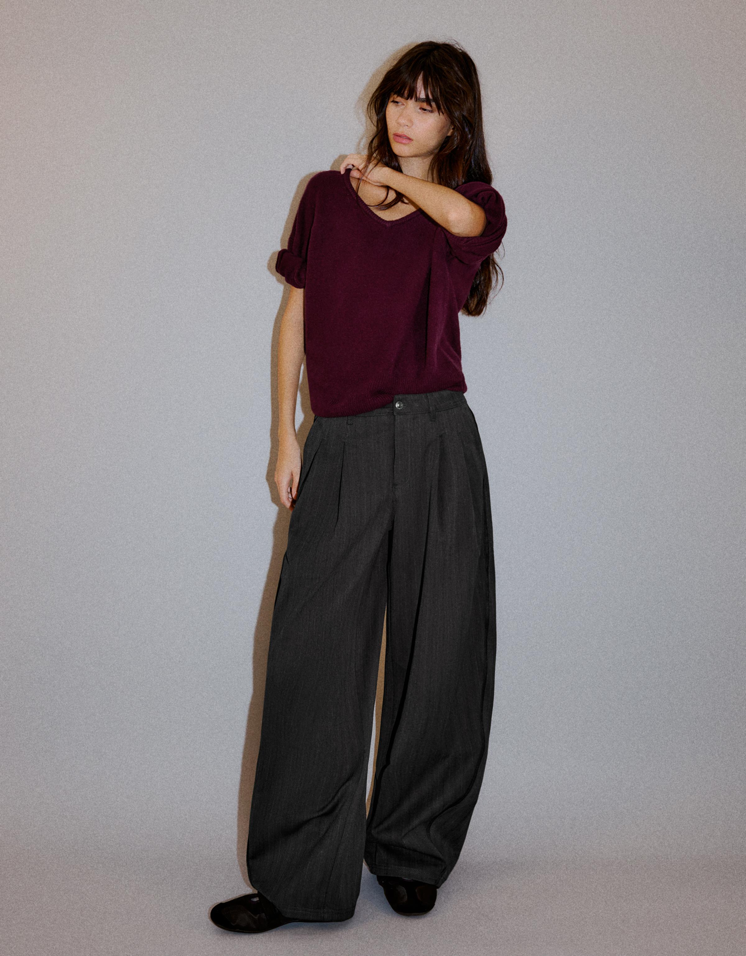 Oversize V-neck soft touch sweater — Burgundy