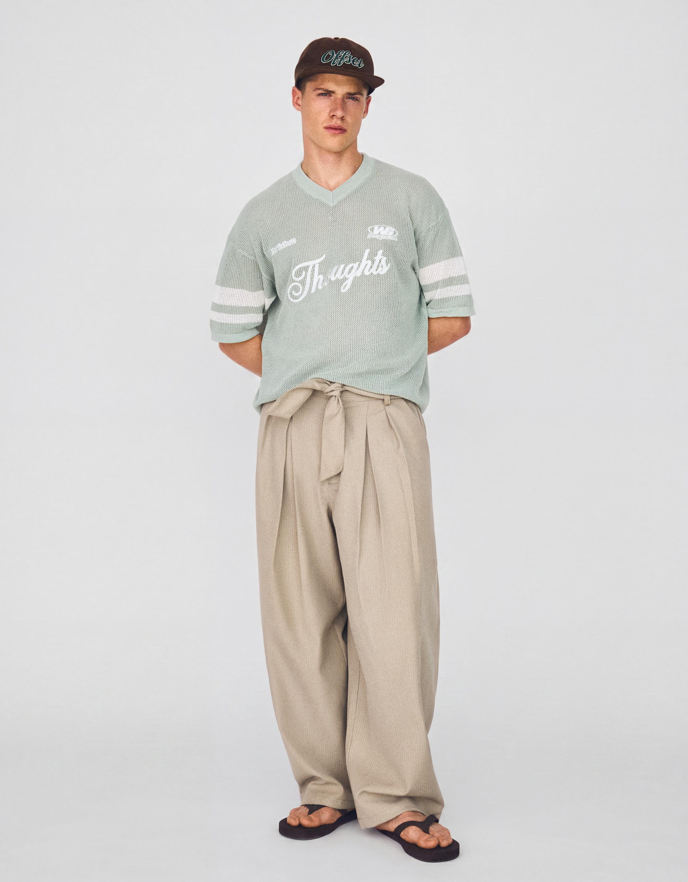 Barrel-leg trousers with darts and belt — Sand