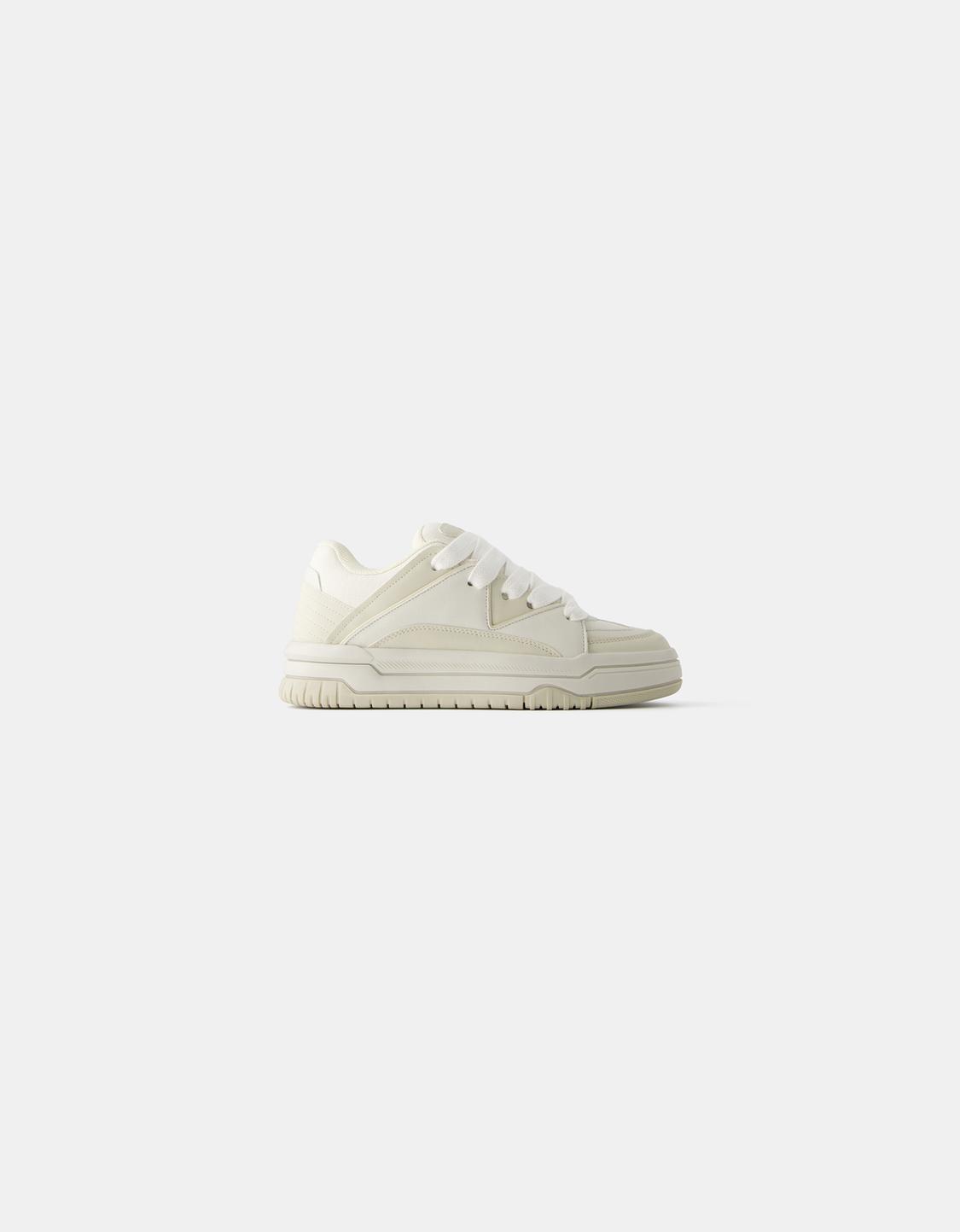 Chunky skater trainers