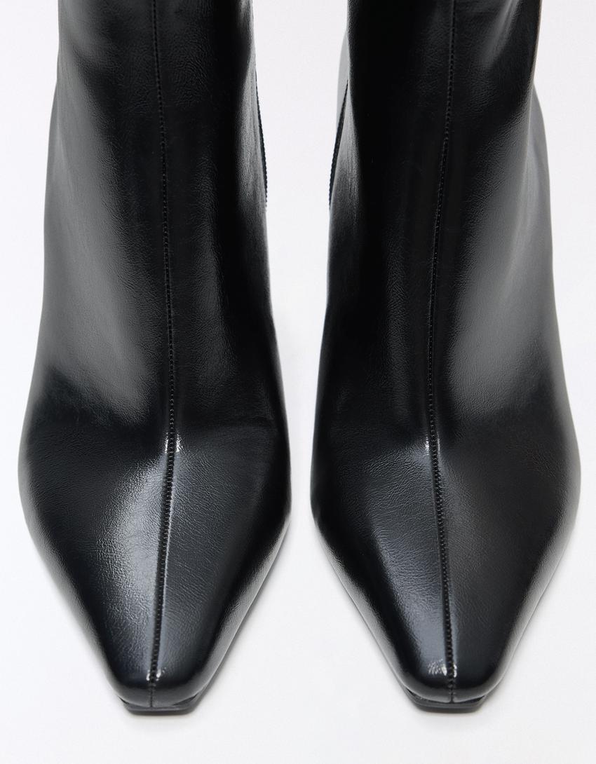 Block heel boots-BLACK