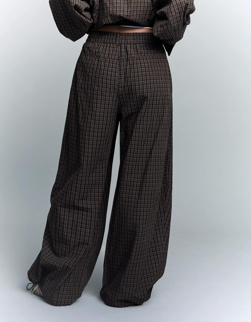 Checked parachute trousers-Dark grey