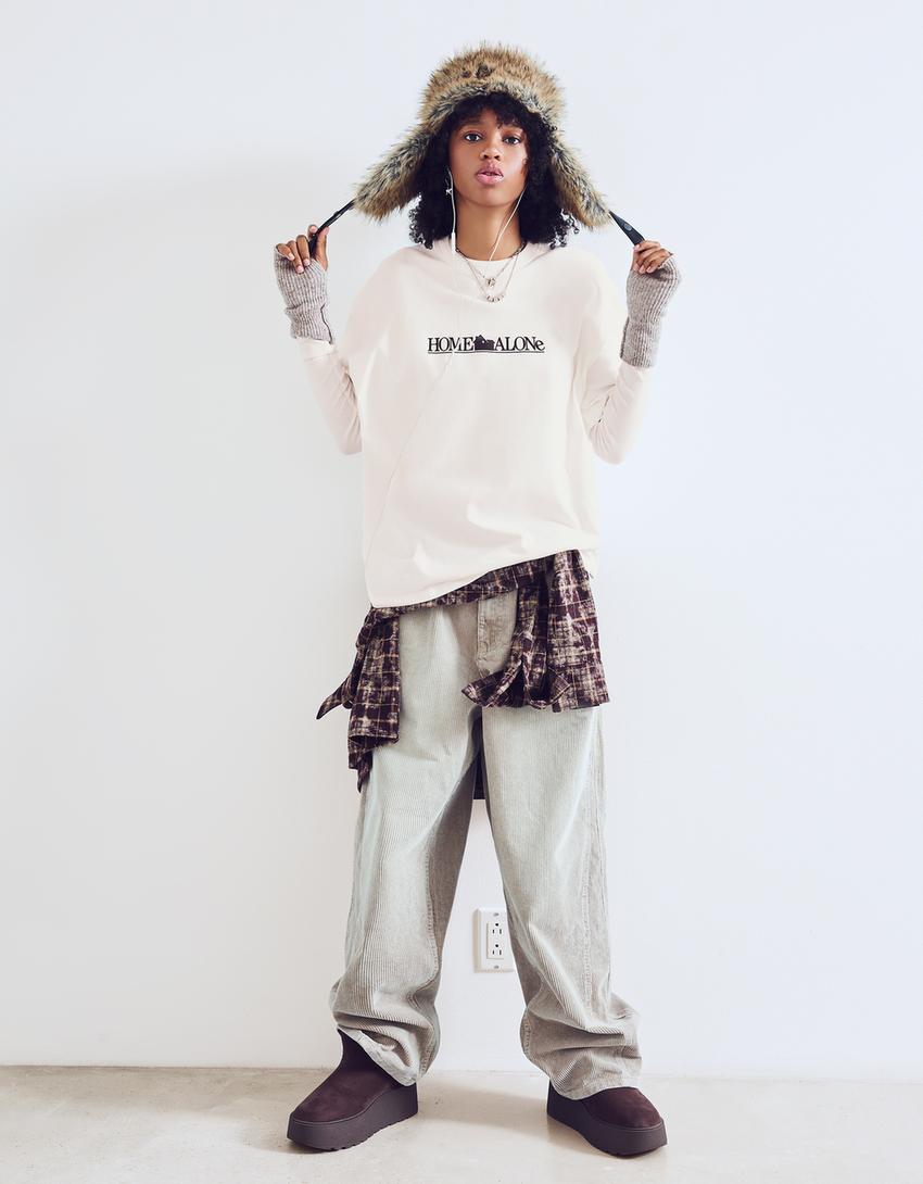 Tricou Home Alone mânecă scurtă oversize print-Alb murdar