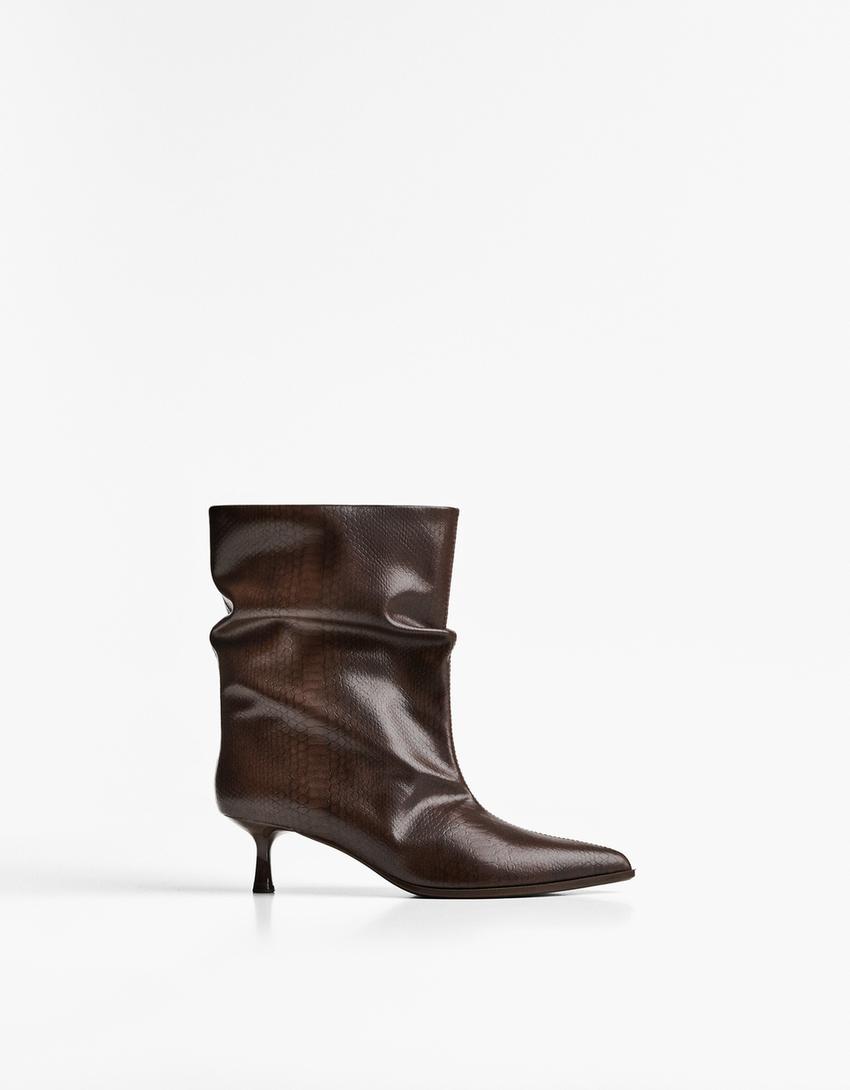 Slouchy kitten heel ankle boots-Brown
