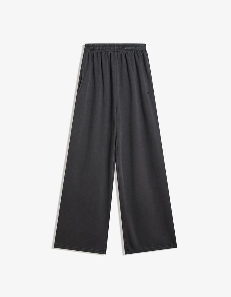 Plush joggers with stoppers