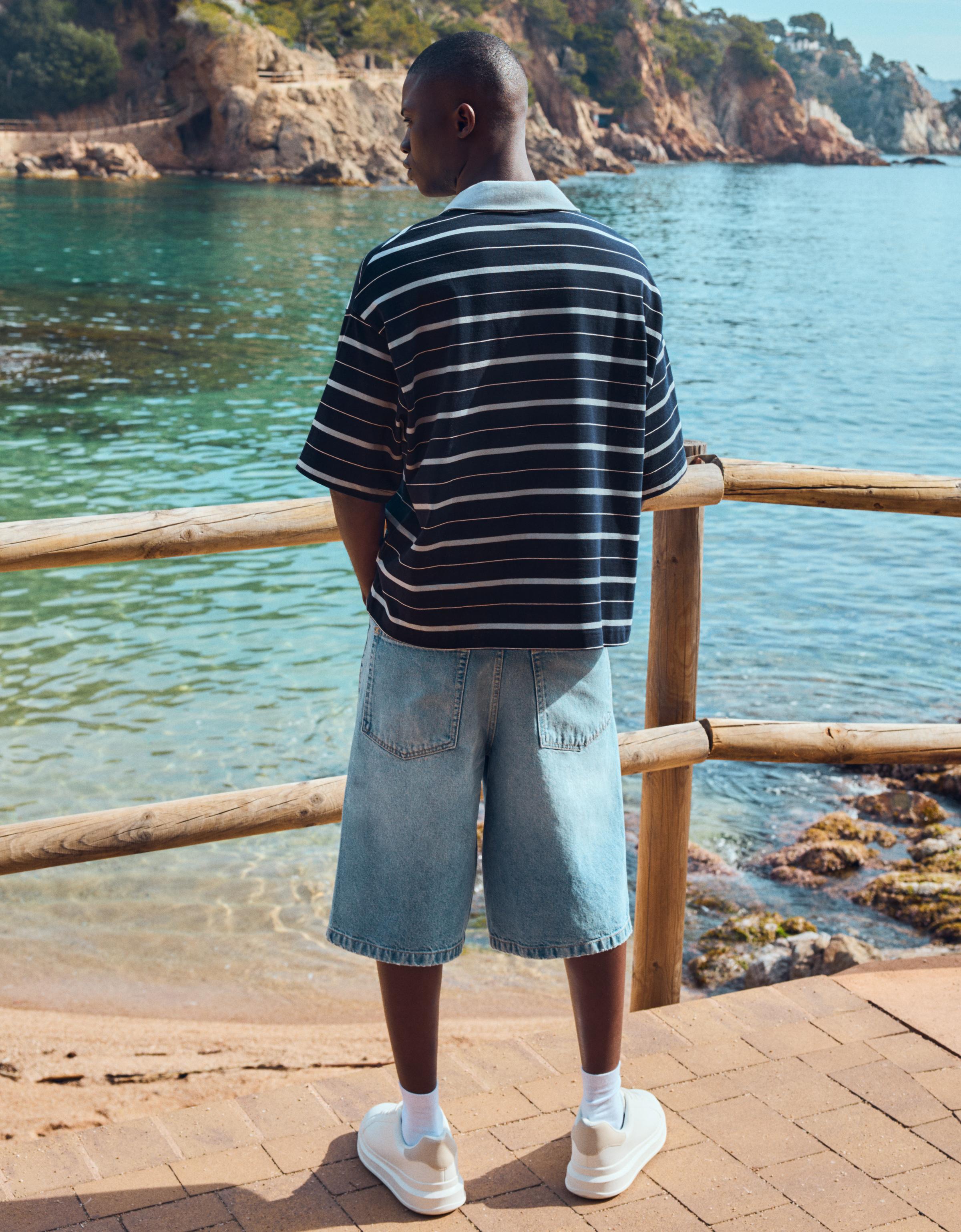 Kısa kollu çizgili işlemeli polo - Görsel 19