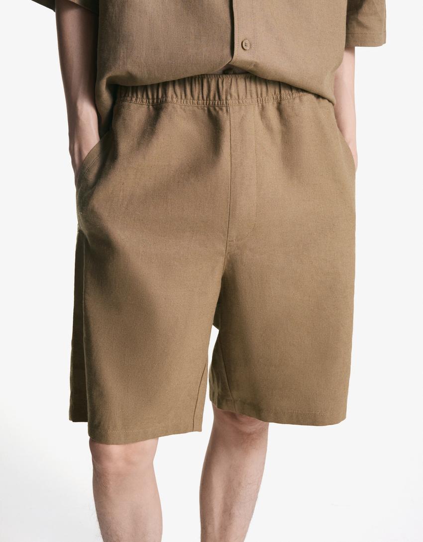Calções bermuda loose jogger com linho-Caramelo-2