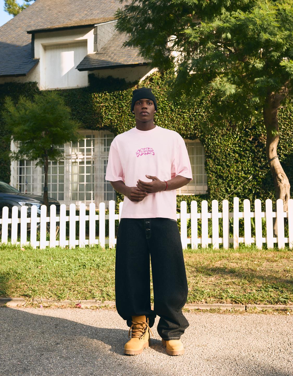 Krekliņš ar īsām piedurknēm un apdruku